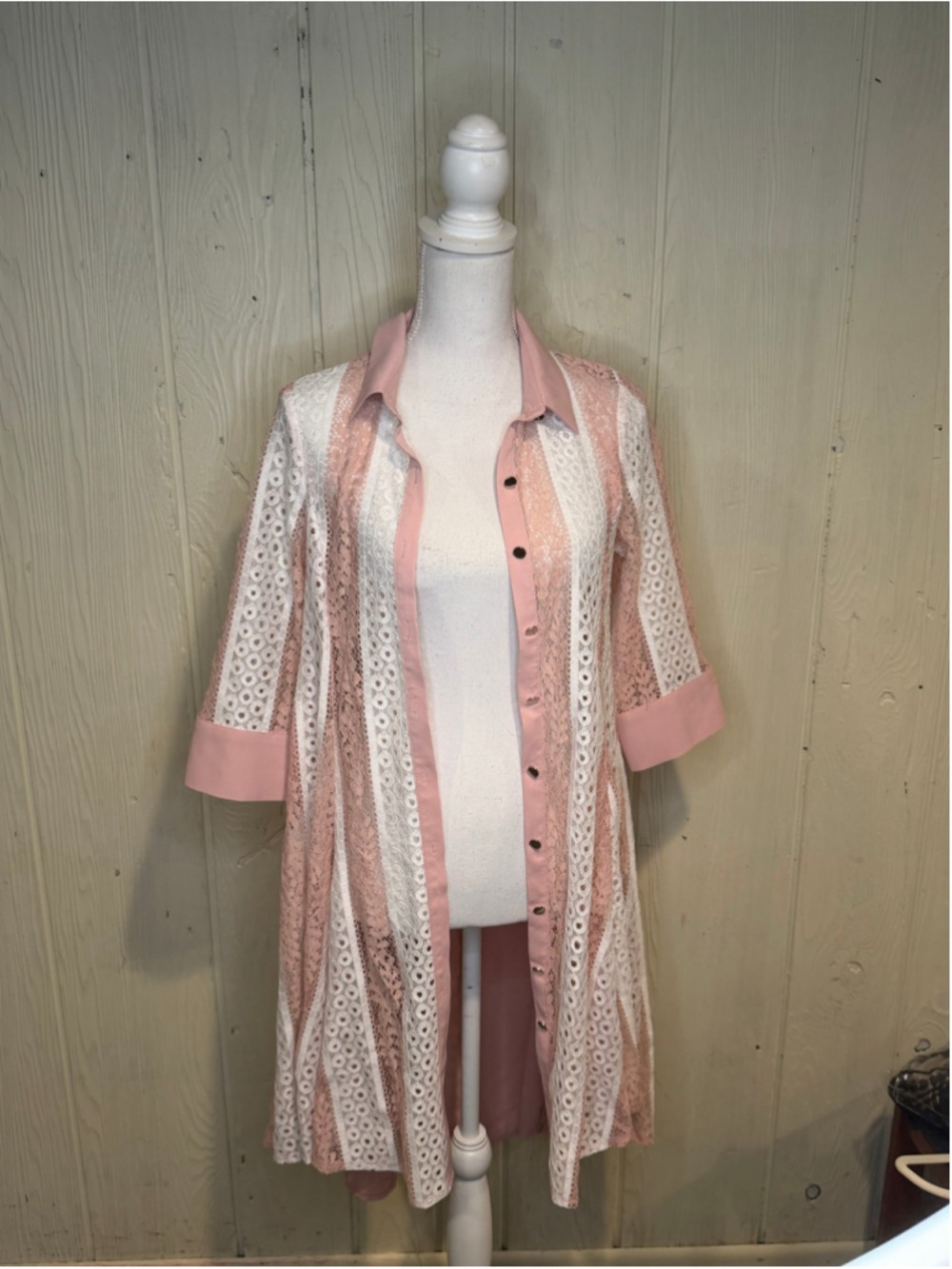 Women's Unbranded Lace Button-Down Blouse/ kimono , WHY Size M, Pink and White